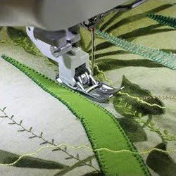 Pied à double entrainement étroit Dual Feed Plus