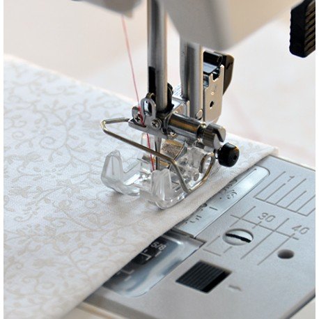 Pied zig zag transparent avec protège doigts